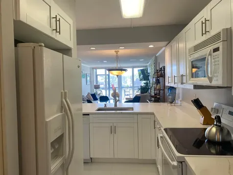 14 Royal Palm Way Boca Raton FL 33432