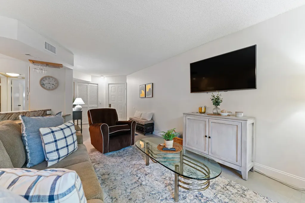 1605 S Us Highway 1 Jupiter FL 33477