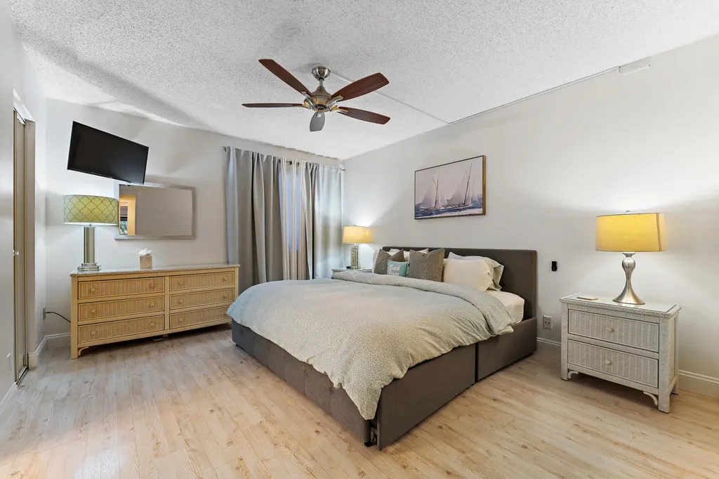 1605 S Us Highway 1 Jupiter FL 33477