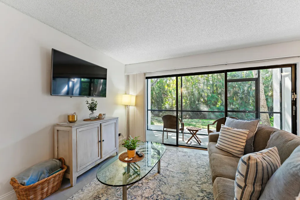 1605 S Us Highway 1 Jupiter FL 33477