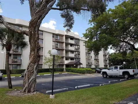 2771 Riverside Drive Coral Springs FL 33065