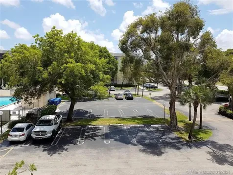 2771 Riverside Drive Coral Springs FL 33065