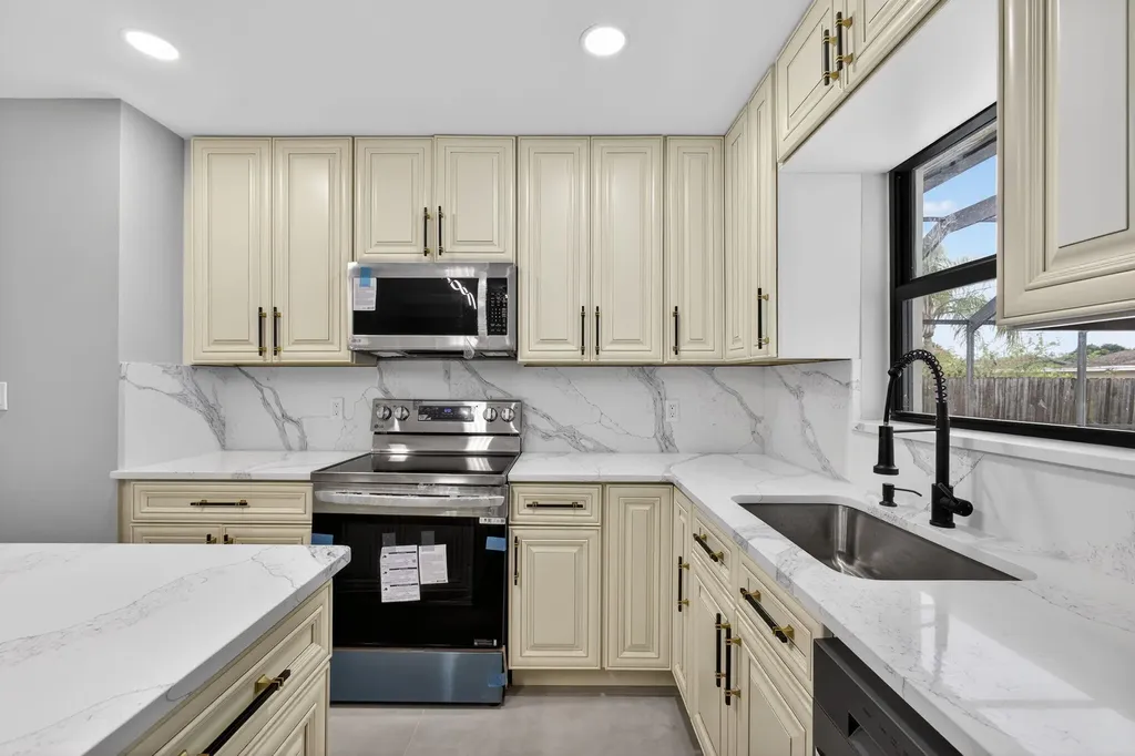 3374 Florida Boulevard Palm Beach Gardens FL 33410