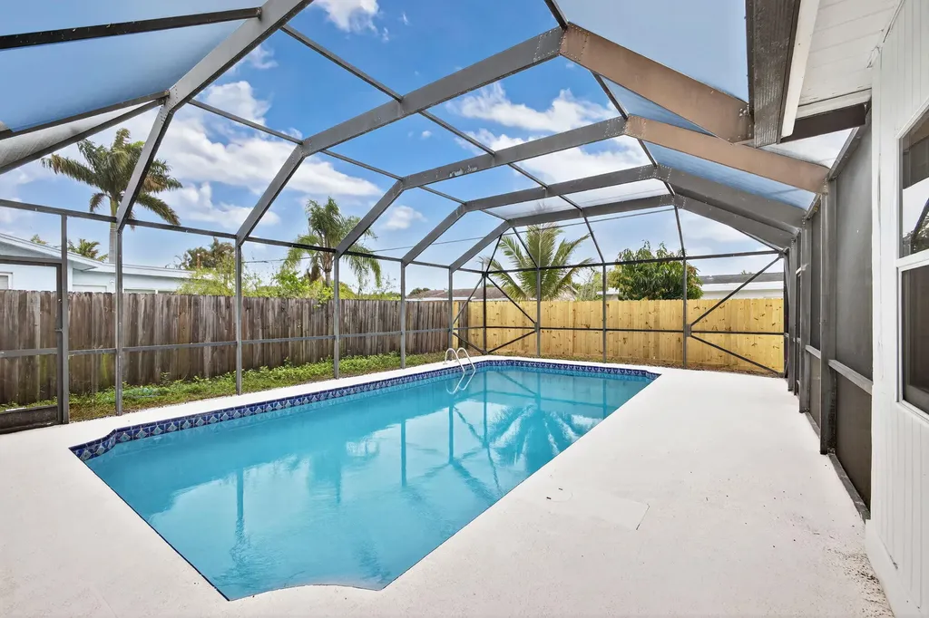 3374 Florida Boulevard Palm Beach Gardens FL 33410