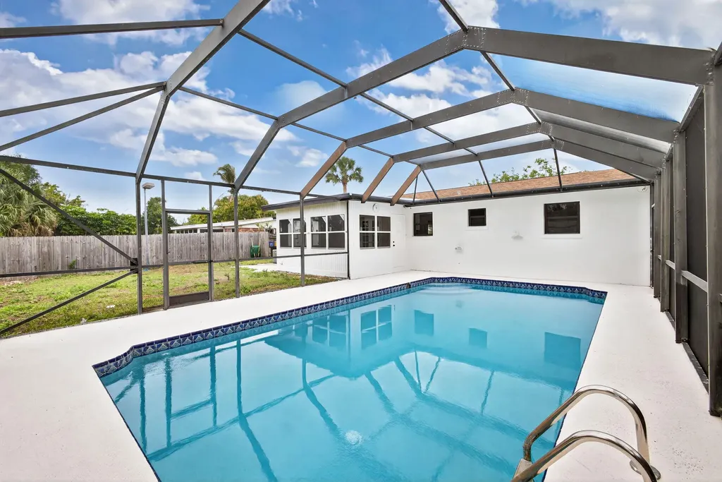 3374 Florida Boulevard Palm Beach Gardens FL 33410