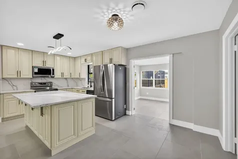 3374 Florida Boulevard Palm Beach Gardens FL 33410
