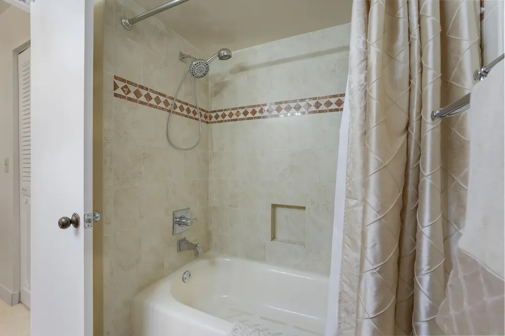 6461 NW 2nd Avenue Boca Raton FL 33487