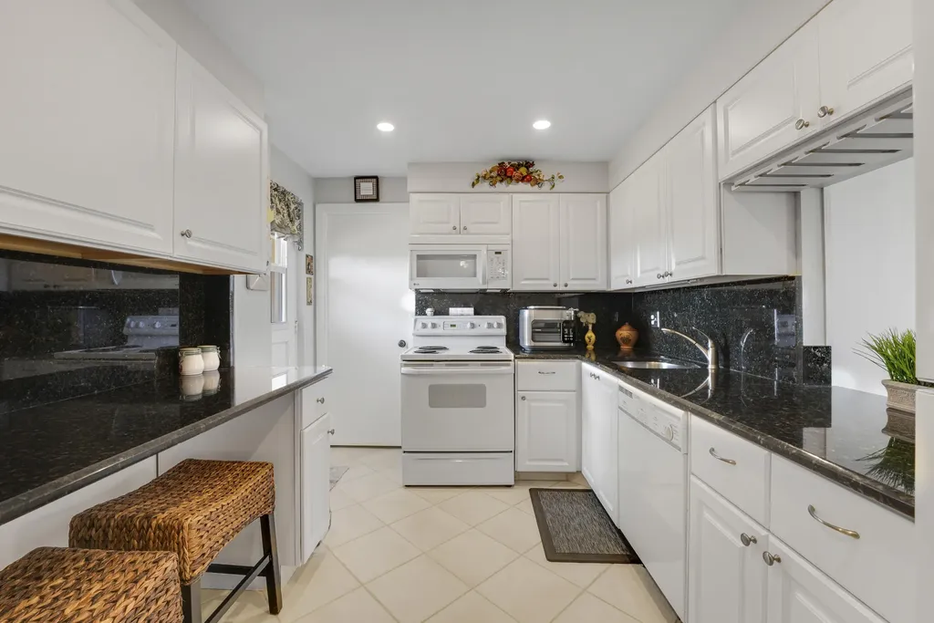 6461 NW 2nd Avenue Boca Raton FL 33487