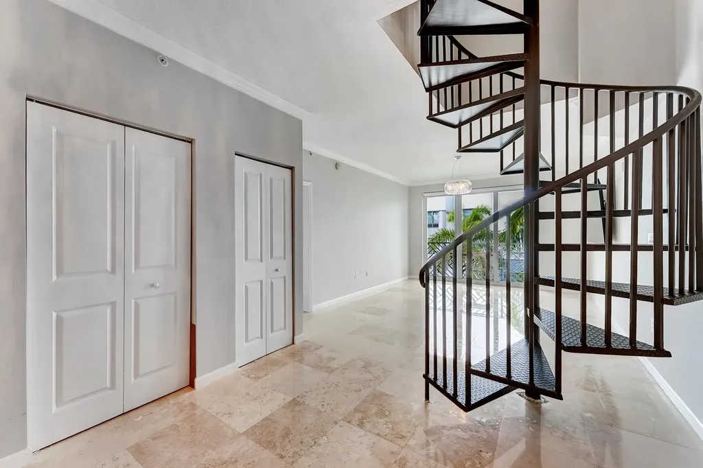 225 NE 1st Street Delray Beach FL 33483