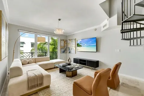 225 NE 1st Street Delray Beach FL 33483