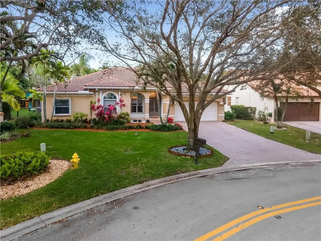 10361 NW 54th Place Coral Springs FL 33076