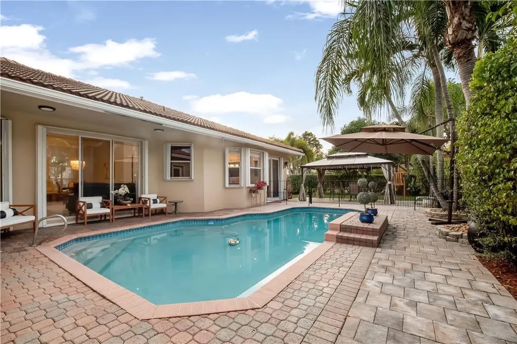 10361 NW 54th Place Coral Springs FL 33076