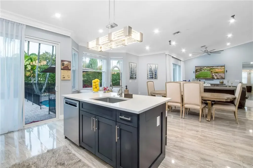 10361 NW 54th Place Coral Springs FL 33076