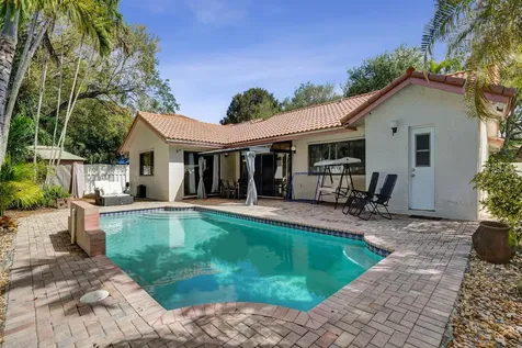10527 Zurich Street Cooper City FL 33026