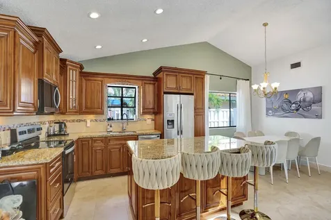 10527 Zurich Street Cooper City FL 33026