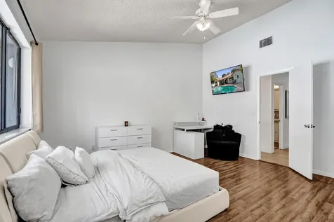 10527 Zurich Street Cooper City FL 33026