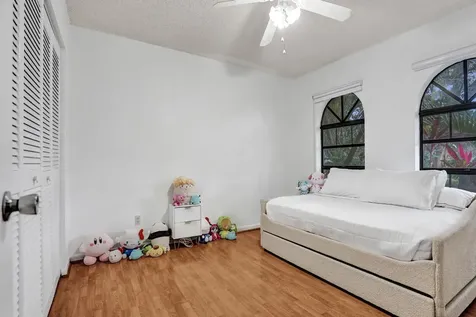 10527 Zurich Street Cooper City FL 33026