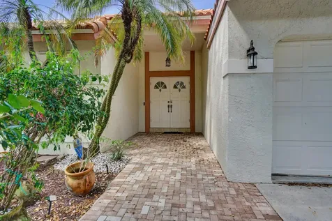 10527 Zurich Street Cooper City FL 33026