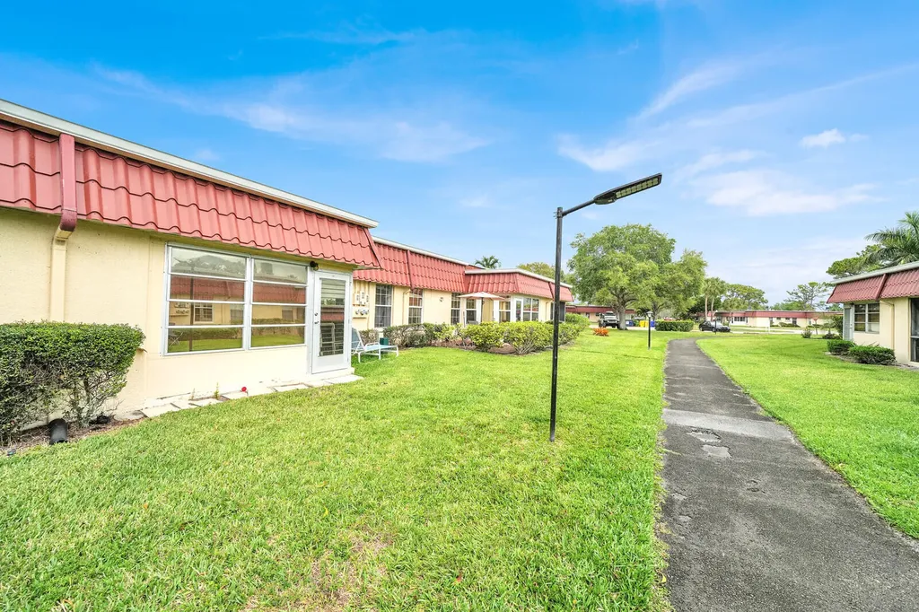 815 Salem Lane Lake Worth FL 33467