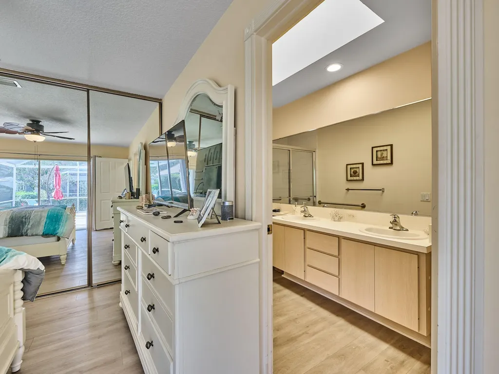 2903 Pin Oak Court Palm Beach Gardens FL 33410