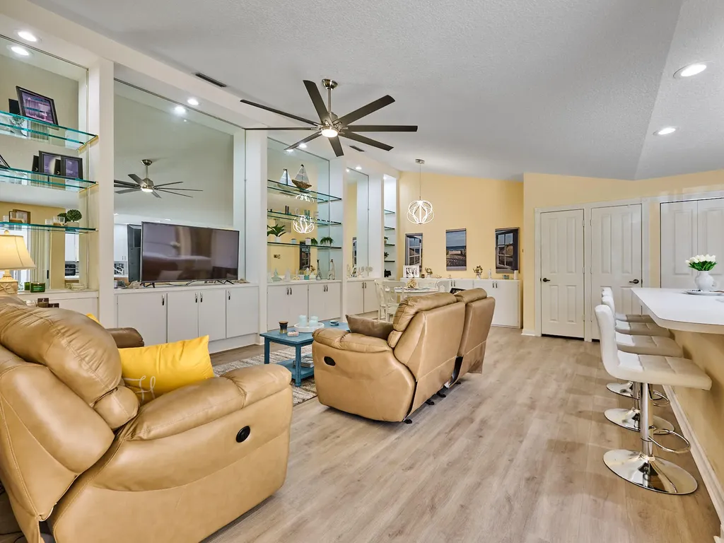 2903 Pin Oak Court Palm Beach Gardens FL 33410