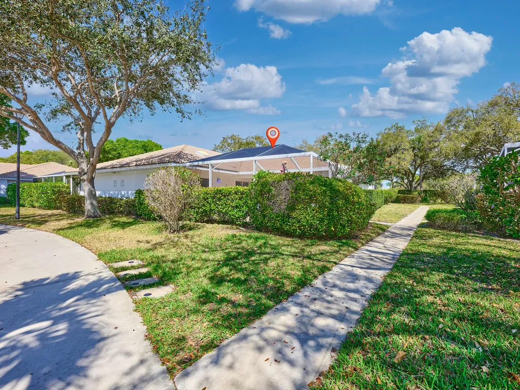 2903 Pin Oak Court Palm Beach Gardens FL 33410
