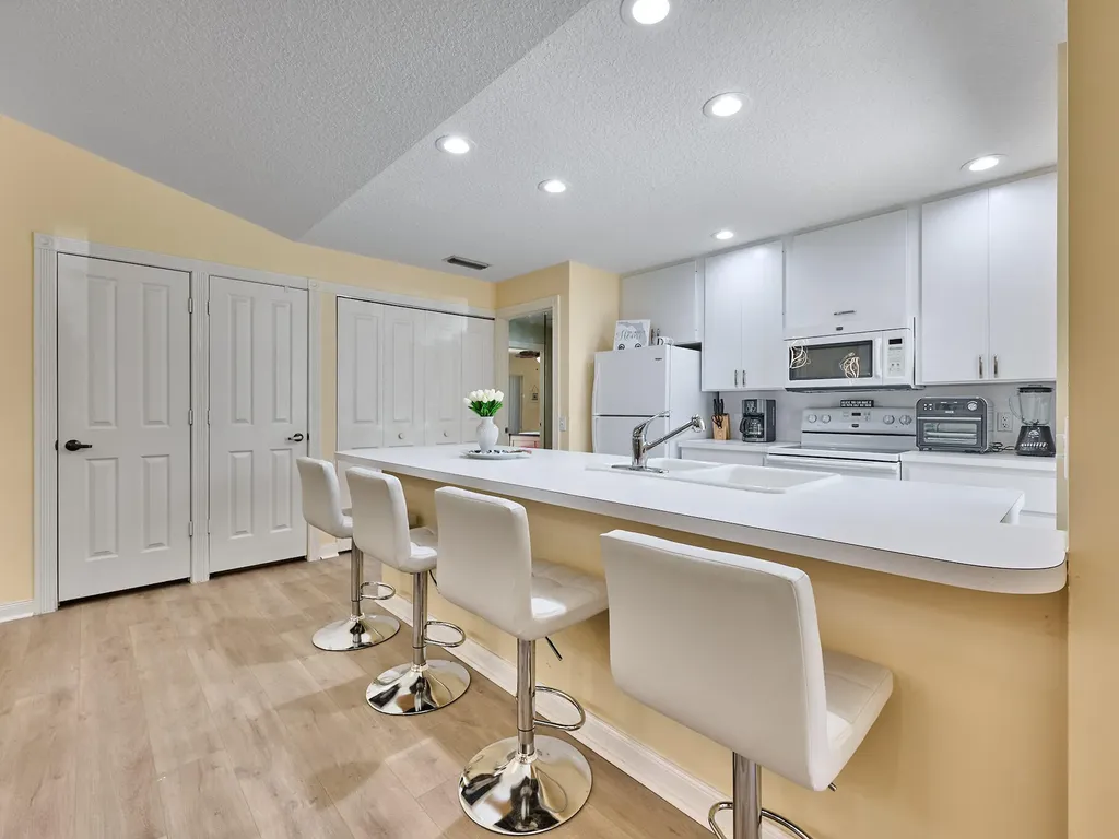 2903 Pin Oak Court Palm Beach Gardens FL 33410