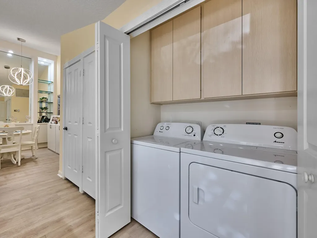 2903 Pin Oak Court Palm Beach Gardens FL 33410