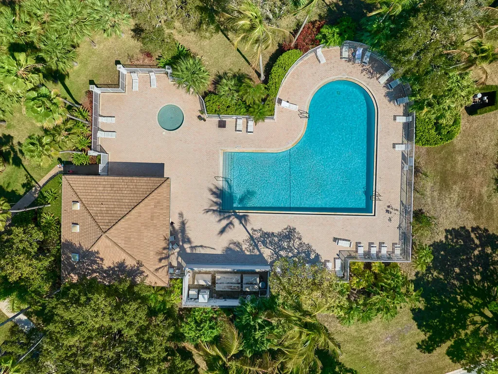 2903 Pin Oak Court Palm Beach Gardens FL 33410