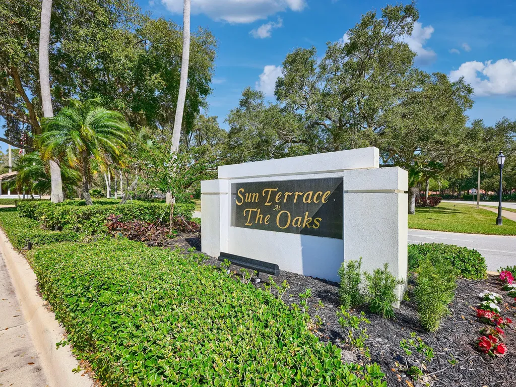 2903 Pin Oak Court Palm Beach Gardens FL 33410