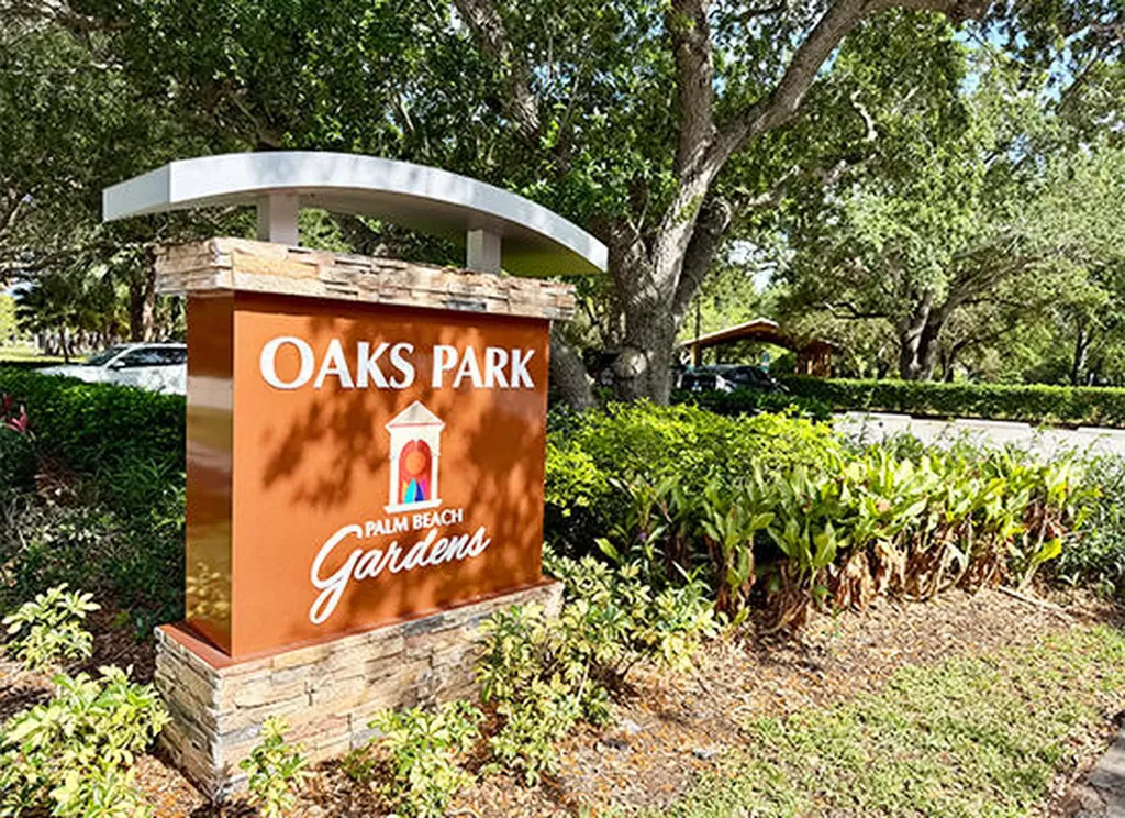 2903 Pin Oak Court Palm Beach Gardens FL 33410