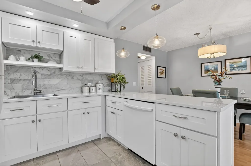 2074 Cambridge D Deerfield Beach FL 33442