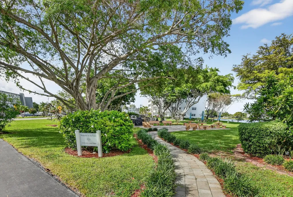 2074 Cambridge D Deerfield Beach FL 33442