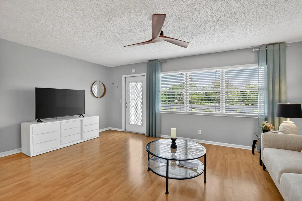 2074 Cambridge D Deerfield Beach FL 33442