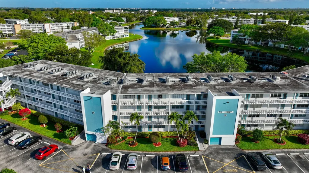 2074 Cambridge D Deerfield Beach FL 33442
