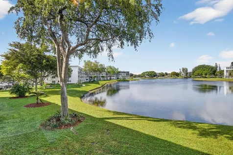 2074 Cambridge D Deerfield Beach FL 33442