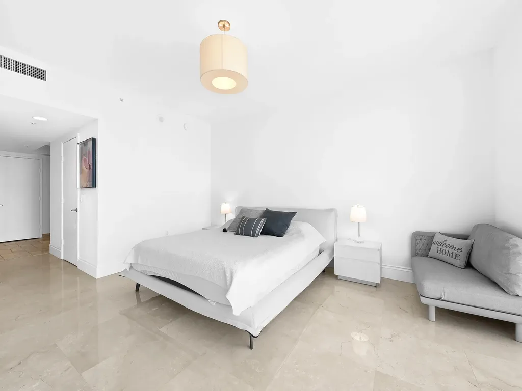 333 Las Olas Way Fort Lauderdale FL 33301