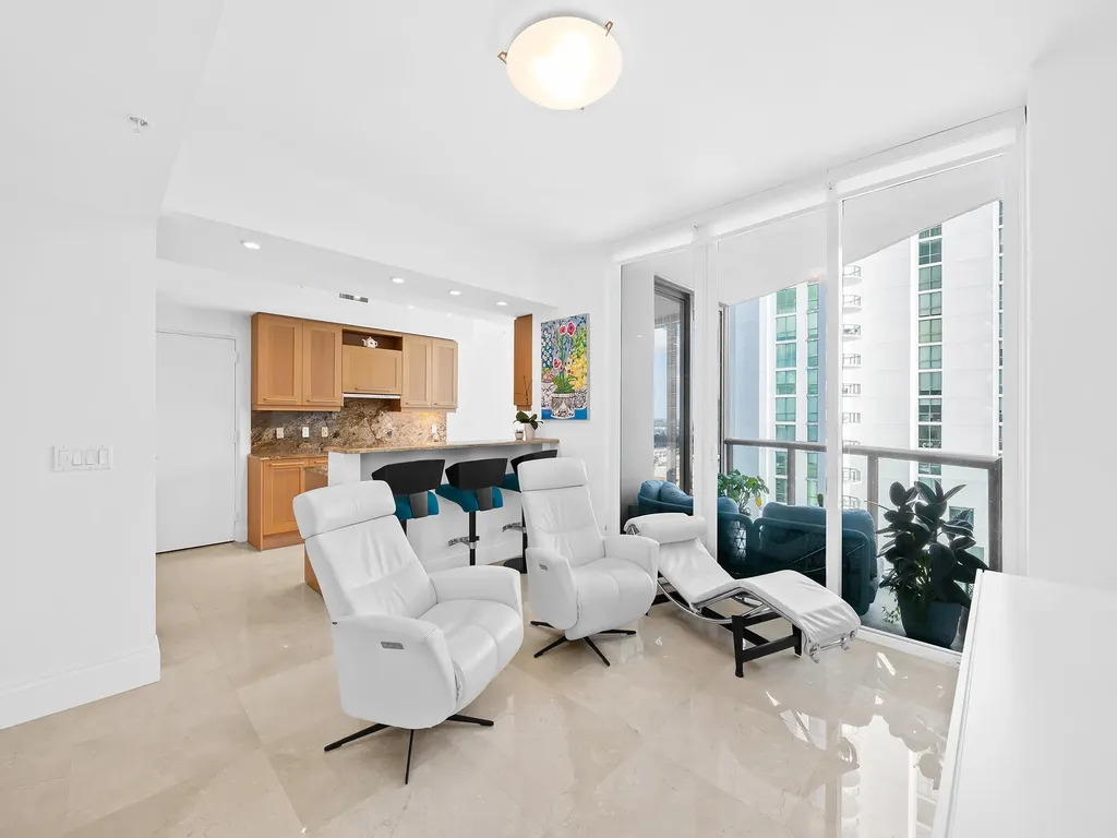 333 Las Olas Way Fort Lauderdale FL 33301