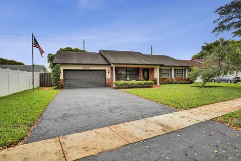 8650 SW 51st Street Cooper City FL 33328