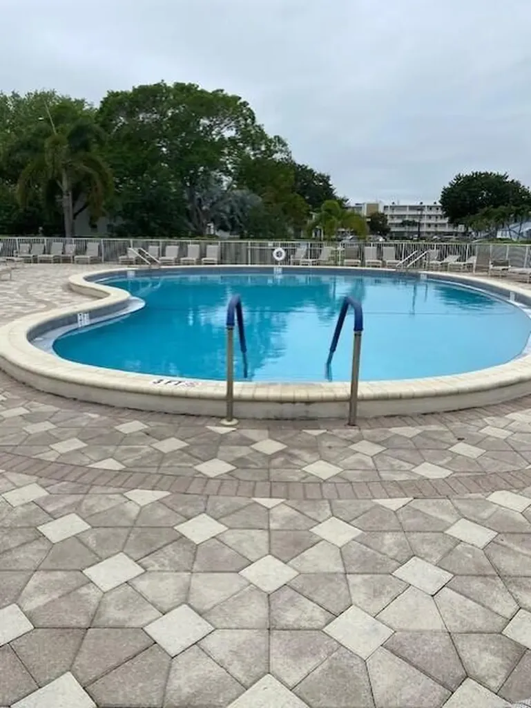 296 Grantham F Deerfield Beach FL 33442