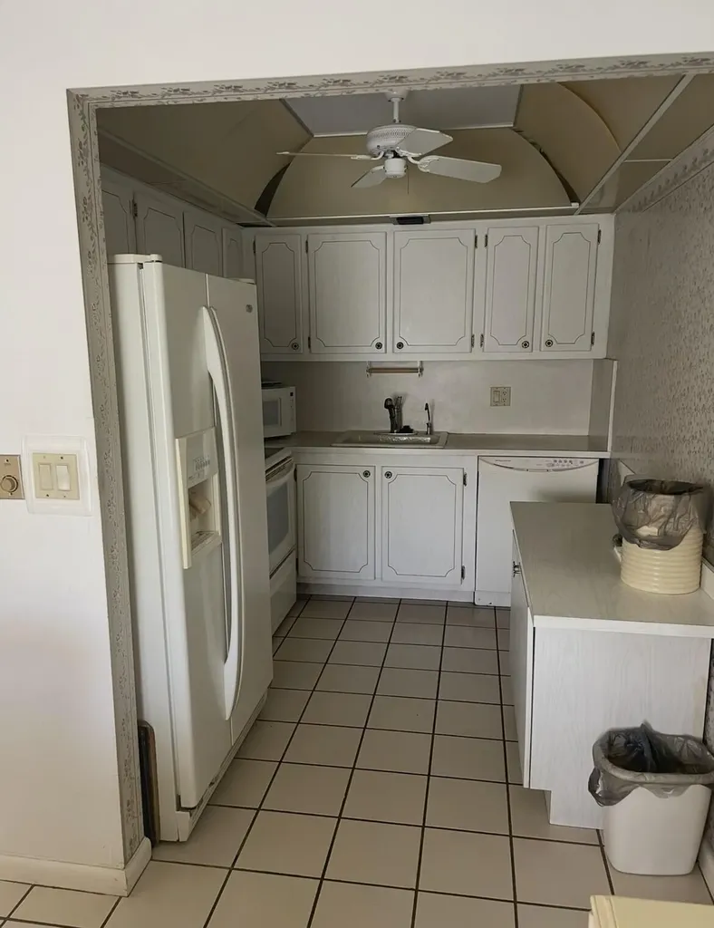 296 Grantham F Deerfield Beach FL 33442