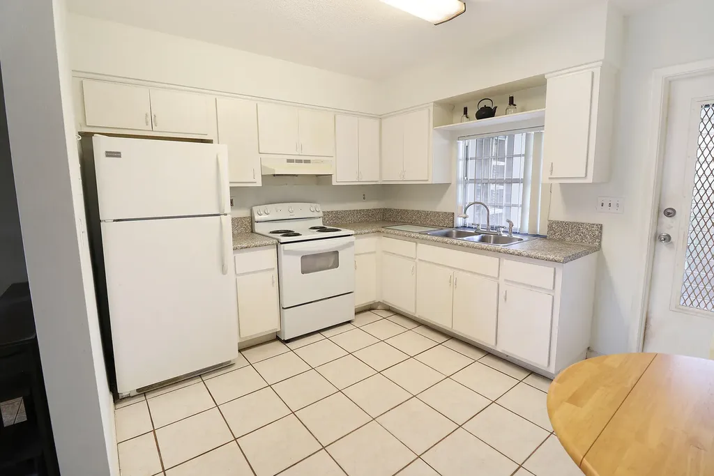 832-834 NE 22nd Drive Wilton Manors FL 33305