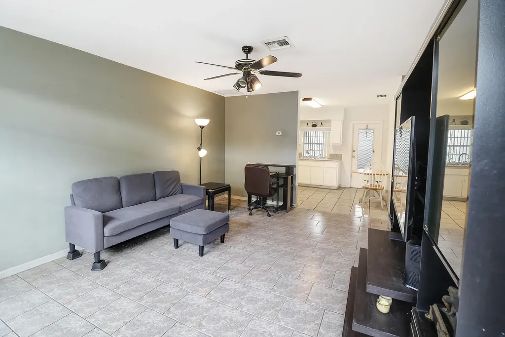 832-834 NE 22nd Drive Wilton Manors FL 33305