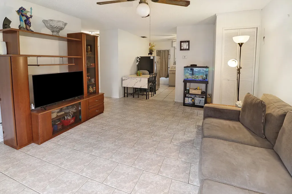 832-834 NE 22nd Drive Wilton Manors FL 33305