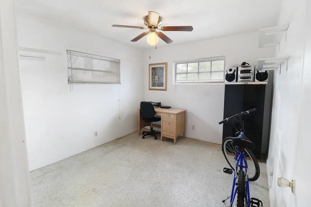 832-834 NE 22nd Drive Wilton Manors FL 33305