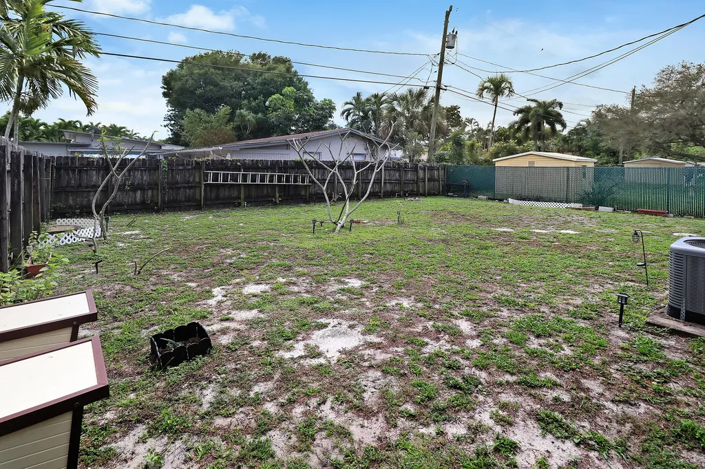 832-834 NE 22nd Drive Wilton Manors FL 33305