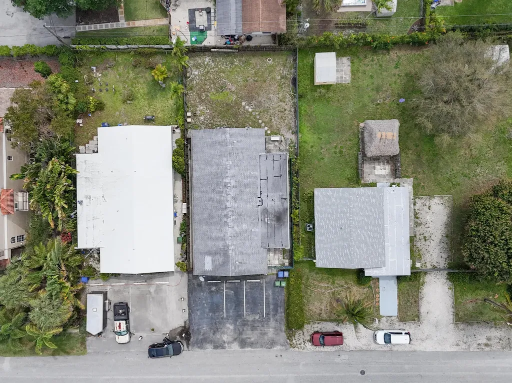 832-834 NE 22nd Drive Wilton Manors FL 33305