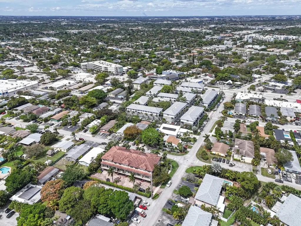 832-834 NE 22nd Drive Wilton Manors FL 33305