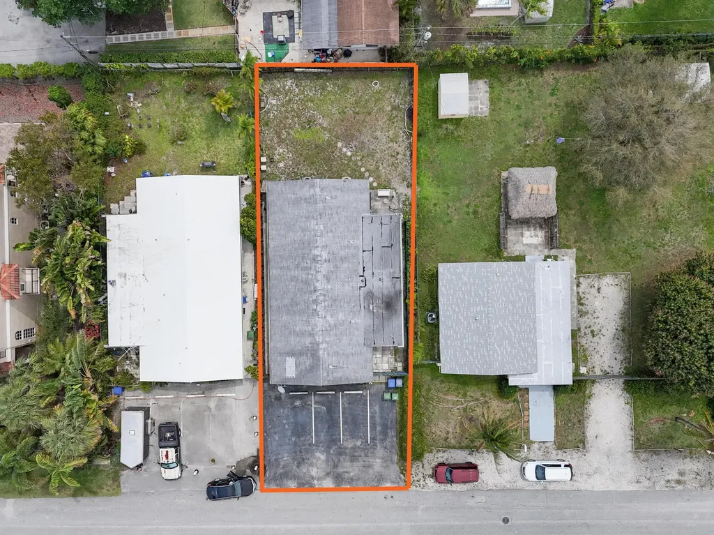 832-834 NE 22nd Drive Wilton Manors FL 33305