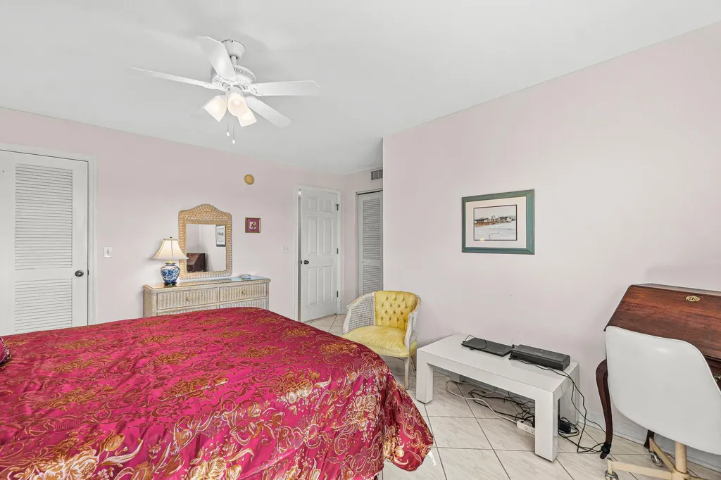 2515 NE 1st Court Boynton Beach FL 33435
